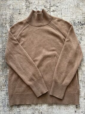 COS PURE CASHMERE TURTLENECK SWEATER